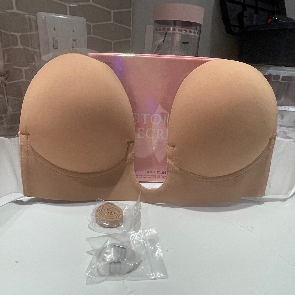 Victoria’s Secret Invisible Plunge Push-up bra
